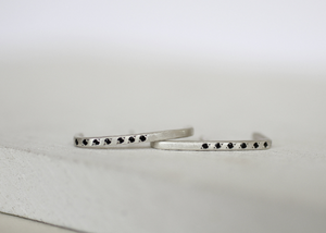 Line earrings with black stones // Sterling Silver